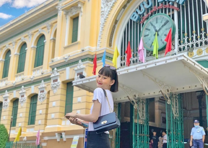 Khám phá địa điểm du lịch Bưu điện thành phố Hồ Chí Minh